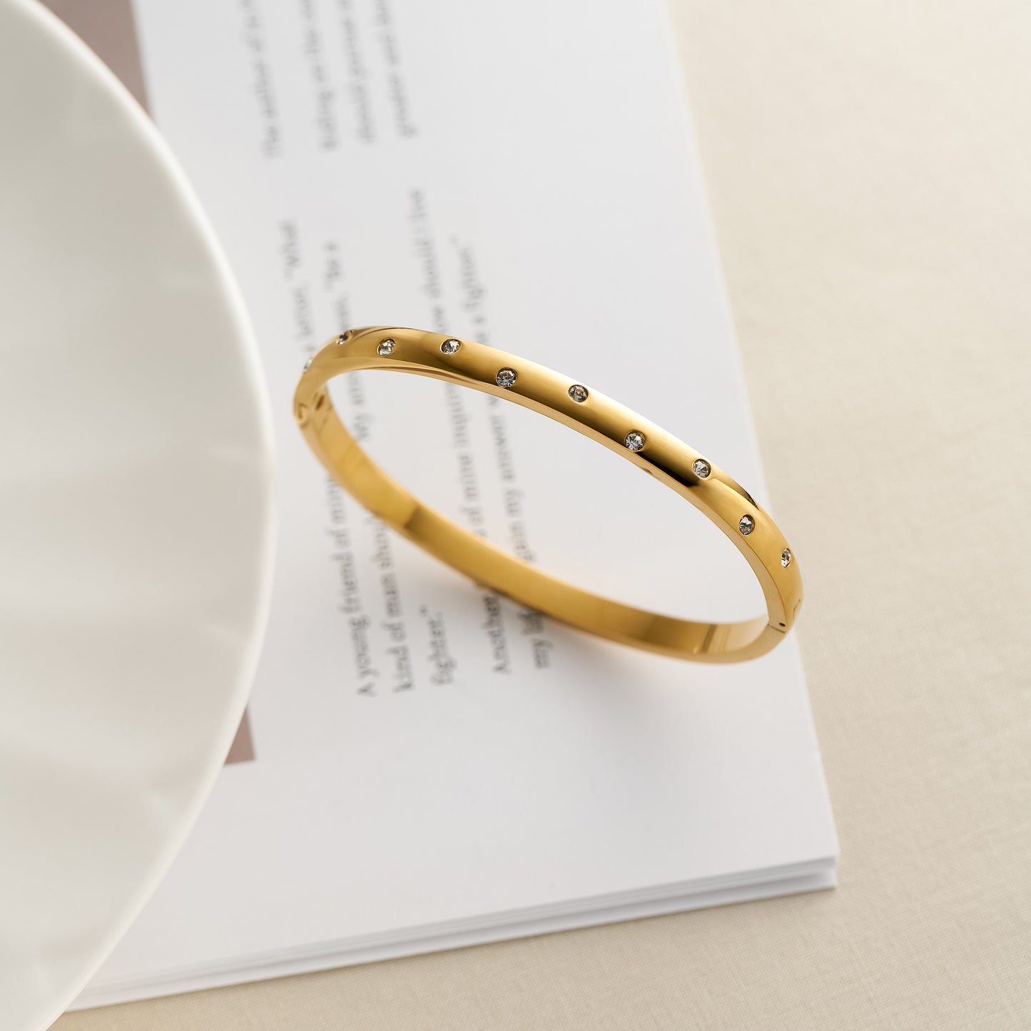 Niche Diamond-Embedded Starry Titanium Steel Bracelet